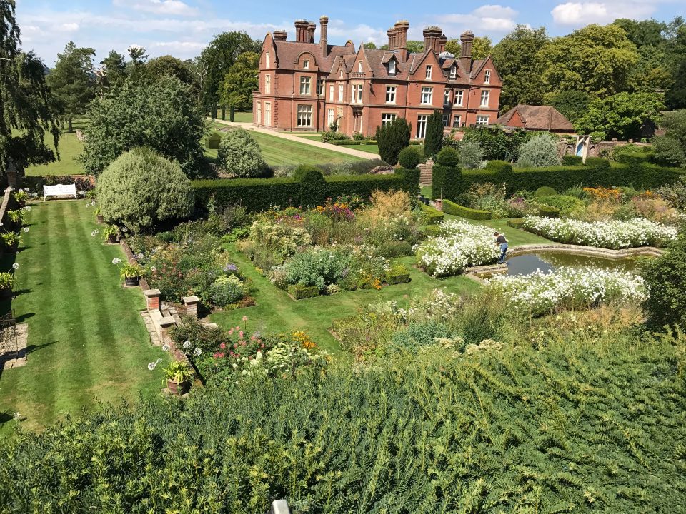 The Sunken Garden - Doddington Place Gardens